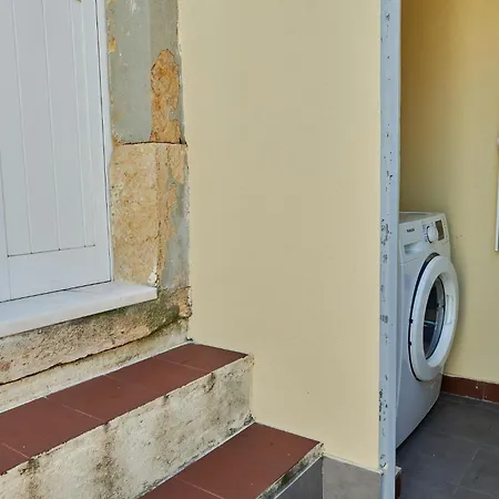 The Back Street Nest Apartment *
