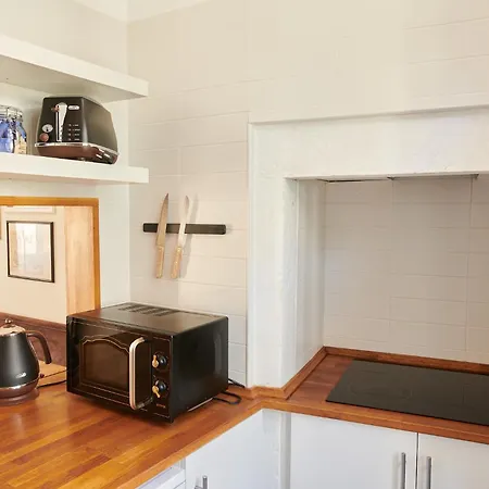 The Back Street Nest Apartment Lisbon