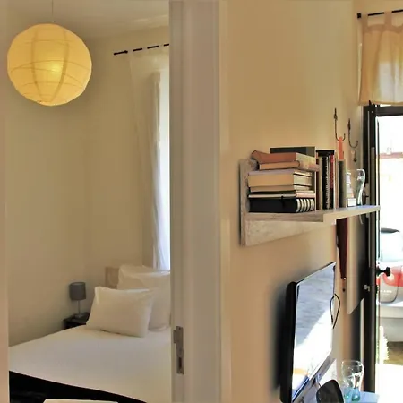 شقة The Back Street Nest